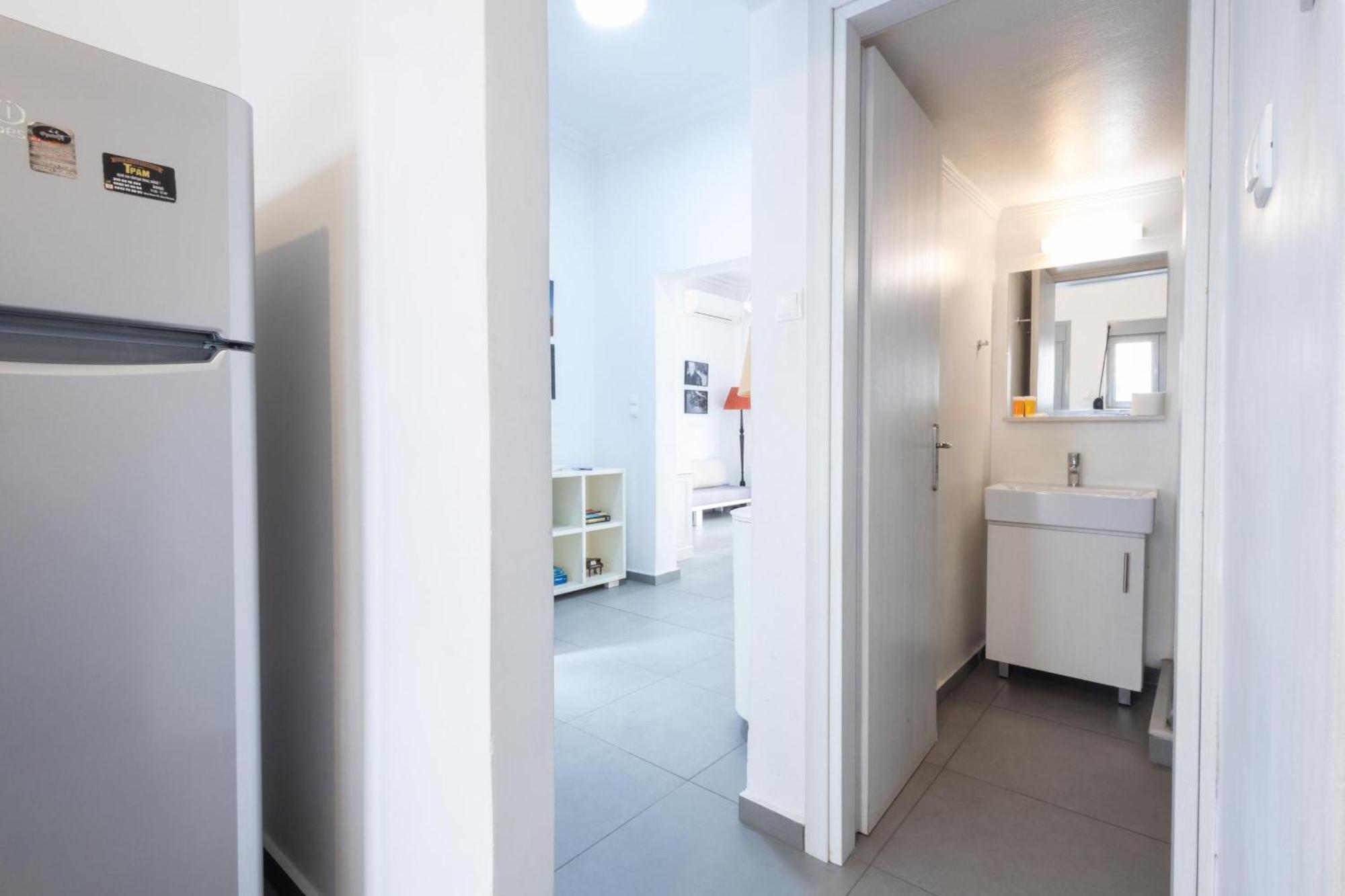 Renovated 5 Bdr House Near Acropolis - New Beds, Terrace & Green Yard Aten Exteriör bild