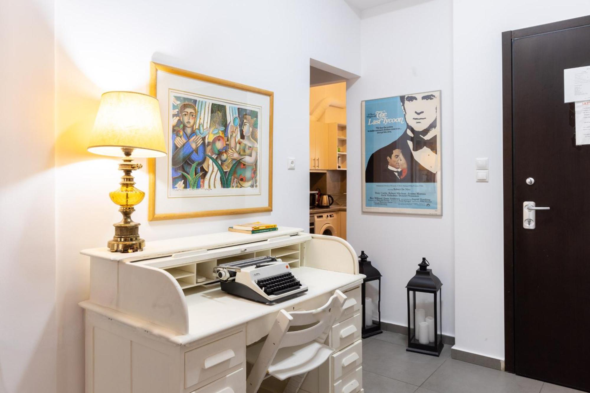 Renovated 5 Bdr House Near Acropolis - New Beds, Terrace & Green Yard Aten Exteriör bild